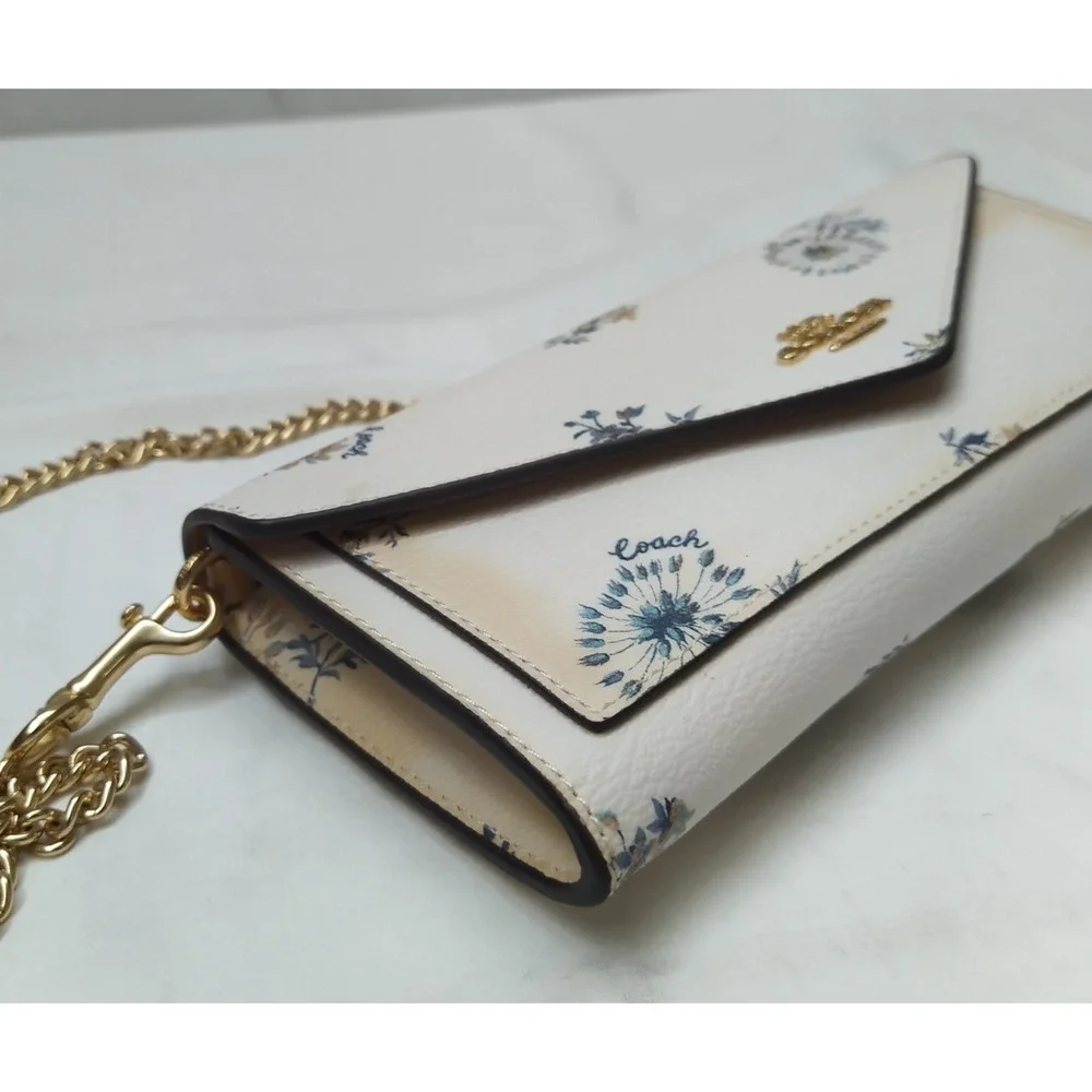 Coach White Leather Floral Flap Closure Crossbody Credit Card Wallet